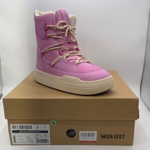 Moon Boot Women's Light Pink Winter Boots